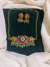Kundan Mini Choker With pearls - KN00142